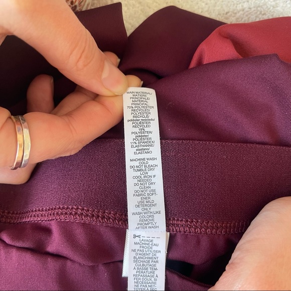 Adidas Climalite Tech-Fit Capri/Cropped Legging in Maroon and Burgundy - Picture 5 of 5